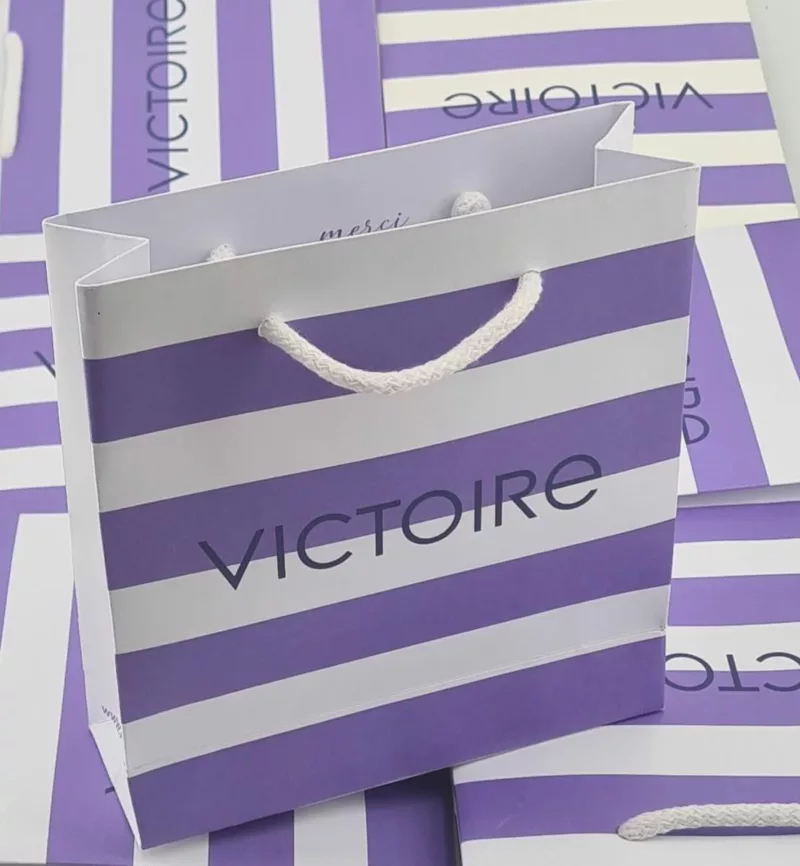 Sac papier manuel victoire violet blanc cordelette